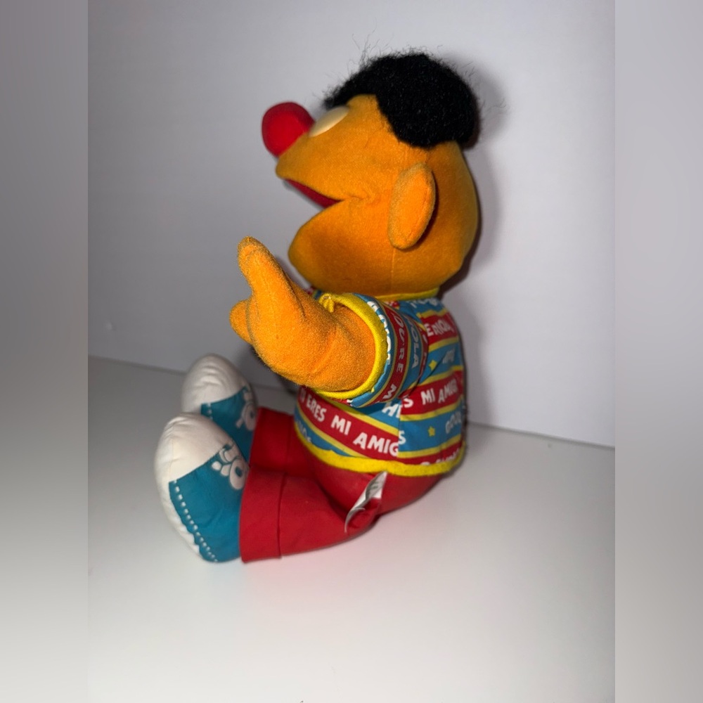 Vintage Sesame Street Bilingual Ernie English/Spanish 16” Tyco Plush 1995 - Picture 8 of 8